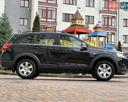 Черный Шевроле Каптива, объемом двигателя 2.38 л и пробегом 210 тыс. км за 11350 $, фото 15 на Automoto.ua