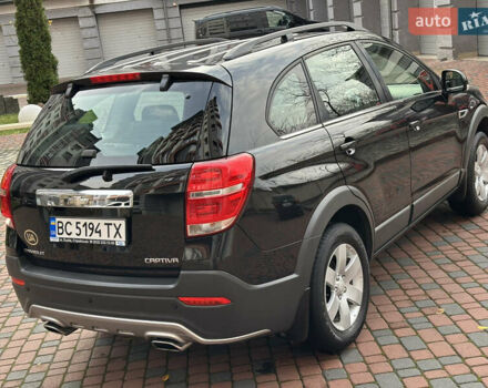 Черный Шевроле Каптива, объемом двигателя 2.38 л и пробегом 210 тыс. км за 11350 $, фото 2 на Automoto.ua