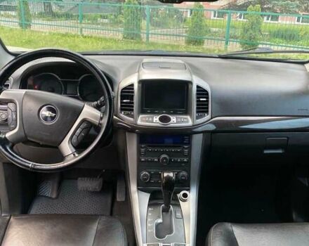 Черный Шевроле Каптива, объемом двигателя 2.2 л и пробегом 233 тыс. км за 12750 $, фото 12 на Automoto.ua