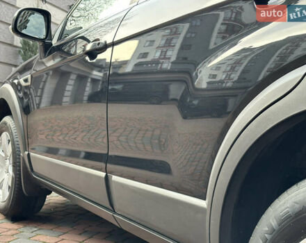 Черный Шевроле Каптива, объемом двигателя 2.38 л и пробегом 210 тыс. км за 11350 $, фото 47 на Automoto.ua