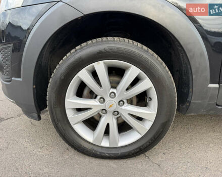 Черный Шевроле Каптива, объемом двигателя 2.23 л и пробегом 200 тыс. км за 11999 $, фото 11 на Automoto.ua