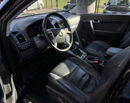 Черный Шевроле Каптива, объемом двигателя 0 л и пробегом 242 тыс. км за 12750 $, фото 5 на Automoto.ua