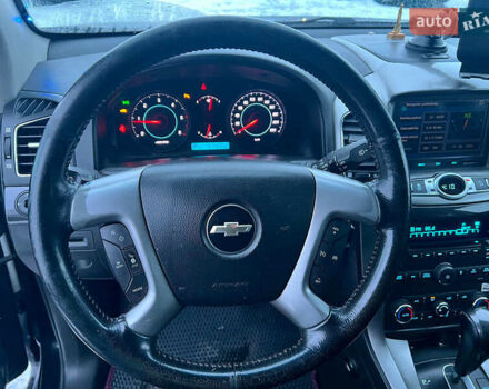 Черный Шевроле Каптива, объемом двигателя 2.2 л и пробегом 157 тыс. км за 12990 $, фото 19 на Automoto.ua