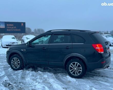 Черный Шевроле Каптива, объемом двигателя 2.2 л и пробегом 157 тыс. км за 12990 $, фото 5 на Automoto.ua