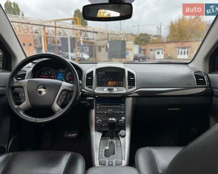 Чорний Шевроле Каптіва, об'ємом двигуна 2.2 л та пробігом 168 тис. км за 13240 $, фото 42 на Automoto.ua