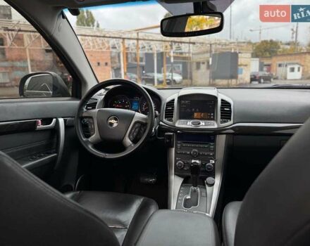 Чорний Шевроле Каптіва, об'ємом двигуна 2.2 л та пробігом 168 тис. км за 13240 $, фото 43 на Automoto.ua