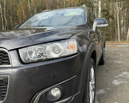 Черный Шевроле Каптива, объемом двигателя 2.2 л и пробегом 113 тыс. км за 12900 $, фото 4 на Automoto.ua