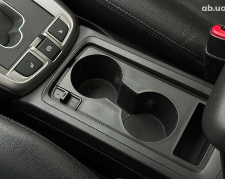 Чорний Шевроле Каптіва, об'ємом двигуна 2.2 л та пробігом 168 тис. км за 13240 $, фото 26 на Automoto.ua
