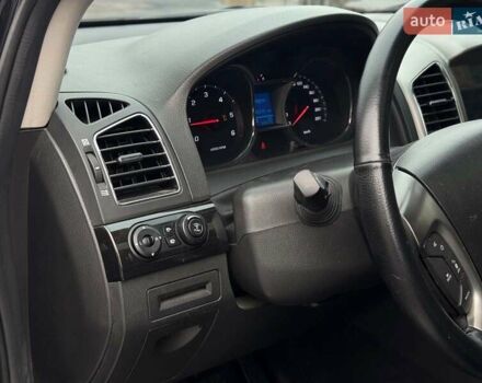 Чорний Шевроле Каптіва, об'ємом двигуна 2.2 л та пробігом 168 тис. км за 13240 $, фото 22 на Automoto.ua