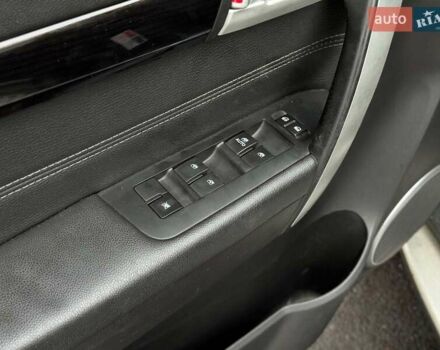 Чорний Шевроле Каптіва, об'ємом двигуна 2.2 л та пробігом 168 тис. км за 13240 $, фото 20 на Automoto.ua