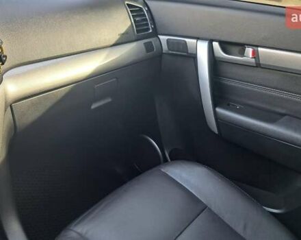 Черный Шевроле Каптива, объемом двигателя 2.23 л и пробегом 98 тыс. км за 16000 $, фото 19 на Automoto.ua