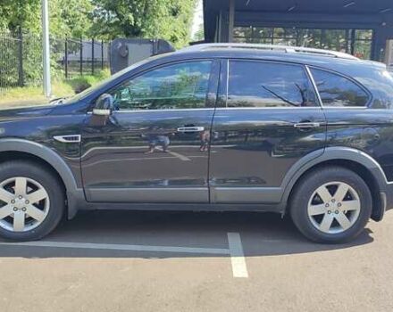 Черный Шевроле Каптива, объемом двигателя 2.23 л и пробегом 242 тыс. км за 15200 $, фото 2 на Automoto.ua