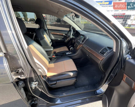 Черный Шевроле Каптива, объемом двигателя 2.38 л и пробегом 135 тыс. км за 12200 $, фото 12 на Automoto.ua