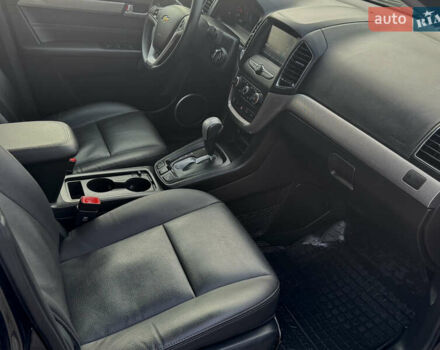 Черный Шевроле Каптива, объемом двигателя 2.23 л и пробегом 41 тыс. км за 18200 $, фото 9 на Automoto.ua