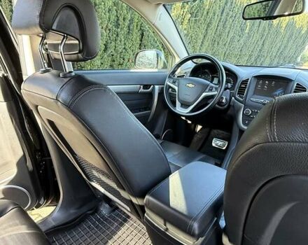 Черный Шевроле Каптива, объемом двигателя 2.23 л и пробегом 41 тыс. км за 18000 $, фото 4 на Automoto.ua