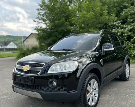 Чорний Шевроле Каптіва, об'ємом двигуна 2 л та пробігом 273 тис. км за 8200 $, фото 1 на Automoto.ua