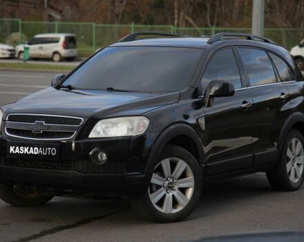 Черный Шевроле Каптива, объемом двигателя 2 л и пробегом 215 тыс. км за 8400 $, фото 1 на Automoto.ua