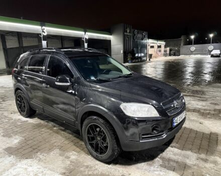 Черный Шевроле Каптива, объемом двигателя 2 л и пробегом 354 тыс. км за 8000 $, фото 1 на Automoto.ua