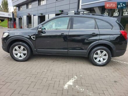 Черный Шевроле Каптива, объемом двигателя 3.2 л и пробегом 175 тыс. км за 8300 $, фото 1 на Automoto.ua