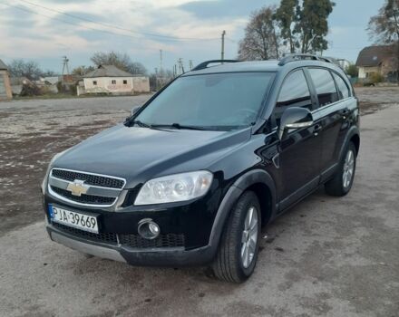 Черный Шевроле Каптива, объемом двигателя 2 л и пробегом 250 тыс. км за 4450 $, фото 1 на Automoto.ua