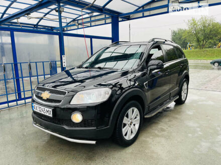 Шевроле Каптіва 2007 у Харкові на Automoto.ua Чорний Шевроле Каптіва, об'ємом двигуна 2.4 л та пробігом 175 тис. км за 7700 $, фото 1 на Automoto.ua