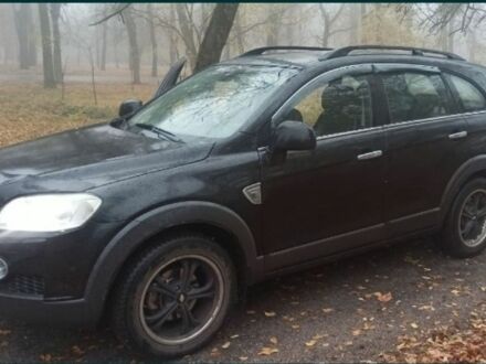 Черный Шевроле Каптива, объемом двигателя 2.4 л и пробегом 245 тыс. км за 7500 $, фото 1 на Automoto.ua