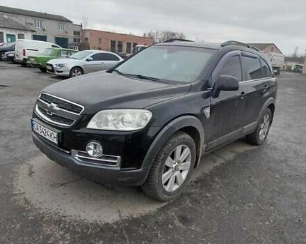 Черный Шевроле Каптива, объемом двигателя 2.4 л и пробегом 247 тыс. км за 5650 $, фото 1 на Automoto.ua