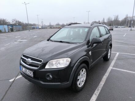 Чорний Шевроле Каптіва, об'ємом двигуна 2.4 л та пробігом 250 тис. км за 4900 $, фото 1 на Automoto.ua