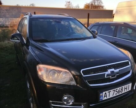 Черный Шевроле Каптива, объемом двигателя 2 л и пробегом 250 тыс. км за 5000 $, фото 1 на Automoto.ua