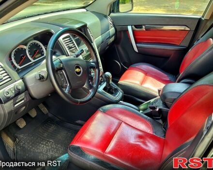 Черный Шевроле Каптива, объемом двигателя 2 л и пробегом 320 тыс. км за 5500 $, фото 1 на Automoto.ua