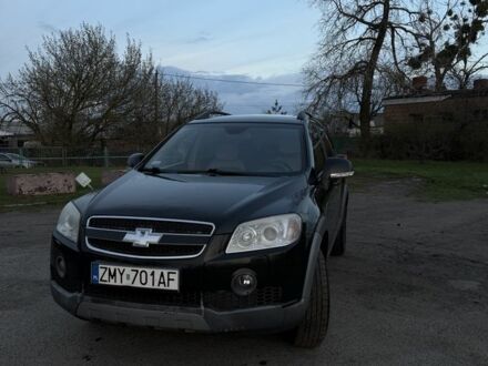 Черный Шевроле Каптива, объемом двигателя 2 л и пробегом 260 тыс. км за 4000 $, фото 1 на Automoto.ua
