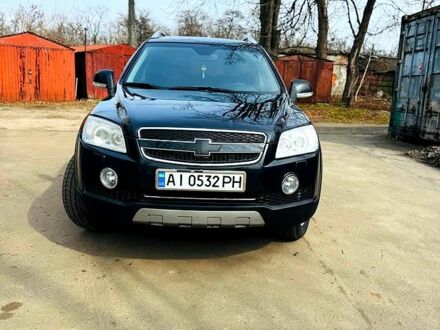 Черный Шевроле Каптива, объемом двигателя 3.2 л и пробегом 220 тыс. км за 7500 $, фото 1 на Automoto.ua