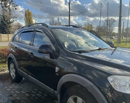 Черный Шевроле Каптива, объемом двигателя 2.41 л и пробегом 240 тыс. км за 7500 $, фото 1 на Automoto.ua