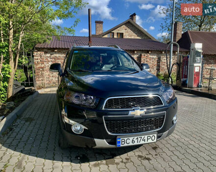 Черный Шевроле Каптива, объемом двигателя 2.2 л и пробегом 226 тыс. км за 12500 $, фото 1 на Automoto.ua