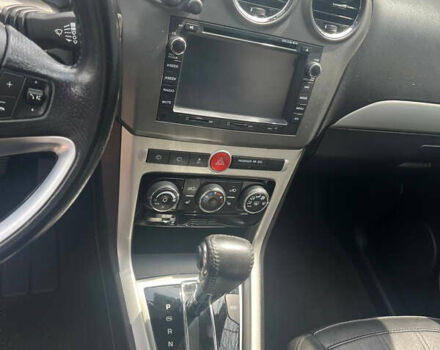 Коричневый Шевроле Каптива, объемом двигателя 3 л и пробегом 244 тыс. км за 9500 $, фото 4 на Automoto.ua