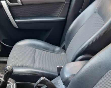 Красный Шевроле Каптива, объемом двигателя 2 л и пробегом 190 тыс. км за 3650 $, фото 8 на Automoto.ua