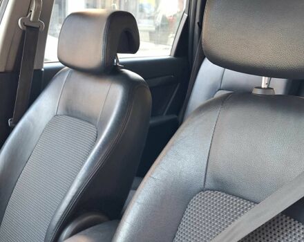 Красный Шевроле Каптива, объемом двигателя 2 л и пробегом 190 тыс. км за 3650 $, фото 7 на Automoto.ua