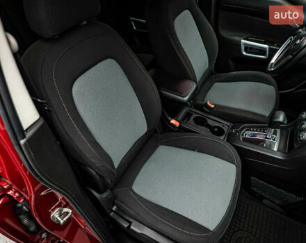 Красный Шевроле Каптива, объемом двигателя 2.4 л и пробегом 207 тыс. км за 9270 $, фото 16 на Automoto.ua