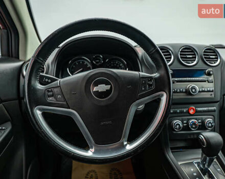 Красный Шевроле Каптива, объемом двигателя 2.4 л и пробегом 207 тыс. км за 9270 $, фото 11 на Automoto.ua