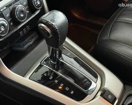 Красный Шевроле Каптива, объемом двигателя 2.4 л и пробегом 120 тыс. км за 8990 $, фото 11 на Automoto.ua