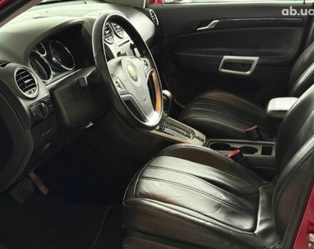 Красный Шевроле Каптива, объемом двигателя 2.4 л и пробегом 120 тыс. км за 8990 $, фото 7 на Automoto.ua