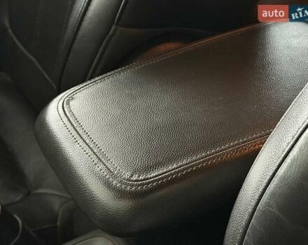 Красный Шевроле Каптива, объемом двигателя 2.4 л и пробегом 120 тыс. км за 8990 $, фото 12 на Automoto.ua