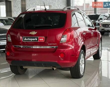 Красный Шевроле Каптива, объемом двигателя 2.4 л и пробегом 120 тыс. км за 8990 $, фото 4 на Automoto.ua