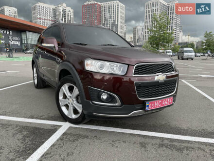 Шевроле Каптива 2014 в Киеве на Automoto.ua Красный Шевроле Каптива, объемом двигателя 2 л и пробегом 163 тыс. км за 13200 $, фото 1 на Automoto.ua