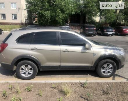 Шевроле Каптіва, об'ємом двигуна 2 л та пробігом 260 тис. км за 7500 $, фото 3 на Automoto.ua