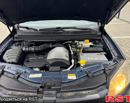 Шевроле Каптіва, об'ємом двигуна 2 л та пробігом 322 тис. км за 3300 $, фото 4 на Automoto.ua