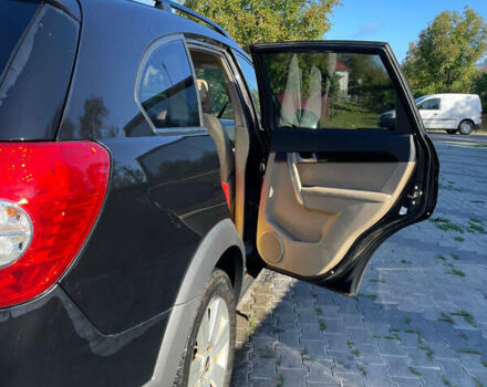 Шевроле Каптива, объемом двигателя 2 л и пробегом 225 тыс. км за 8200 $, фото 9 на Automoto.ua