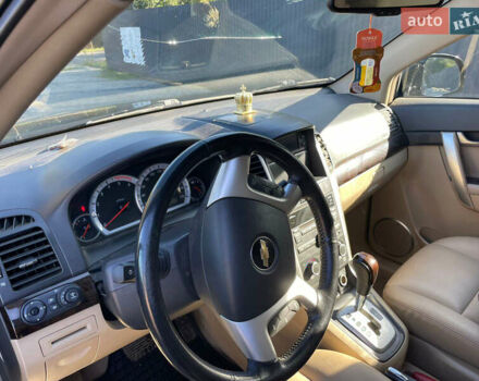 Шевроле Каптива, объемом двигателя 2 л и пробегом 225 тыс. км за 8200 $, фото 14 на Automoto.ua