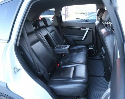 Шевроле Каптива, объемом двигателя 2.2 л и пробегом 180 тыс. км за 11000 $, фото 10 на Automoto.ua