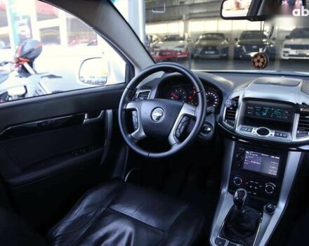 Шевроле Каптива, объемом двигателя 2.2 л и пробегом 180 тыс. км за 11000 $, фото 12 на Automoto.ua